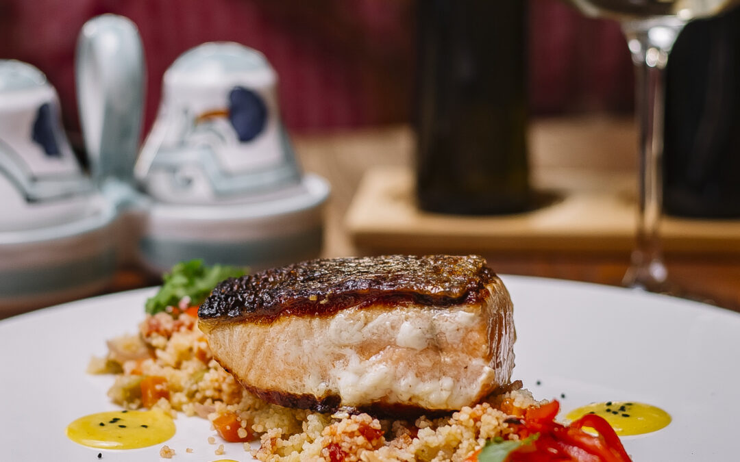 Comment reconnaître un restaurant qui cuisine des poissons issus de la pêche locale ?